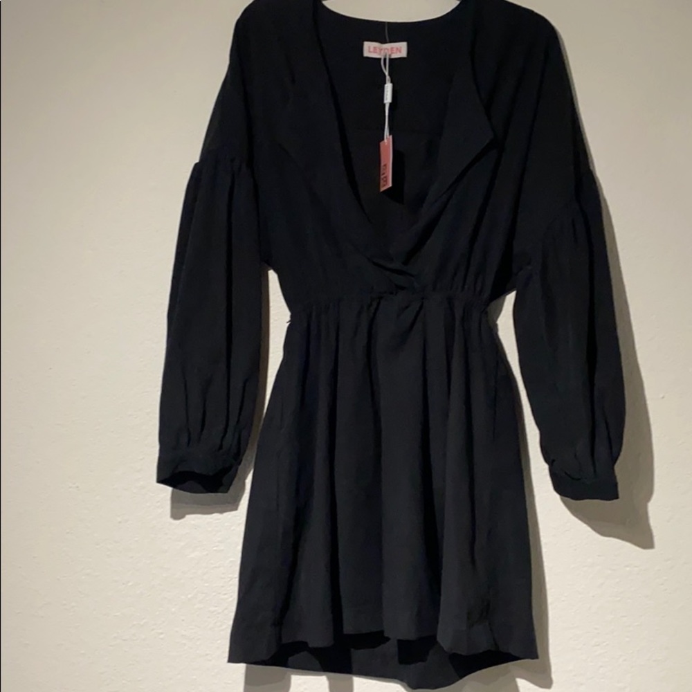Leyden trendy black dress cinched waist  sz med